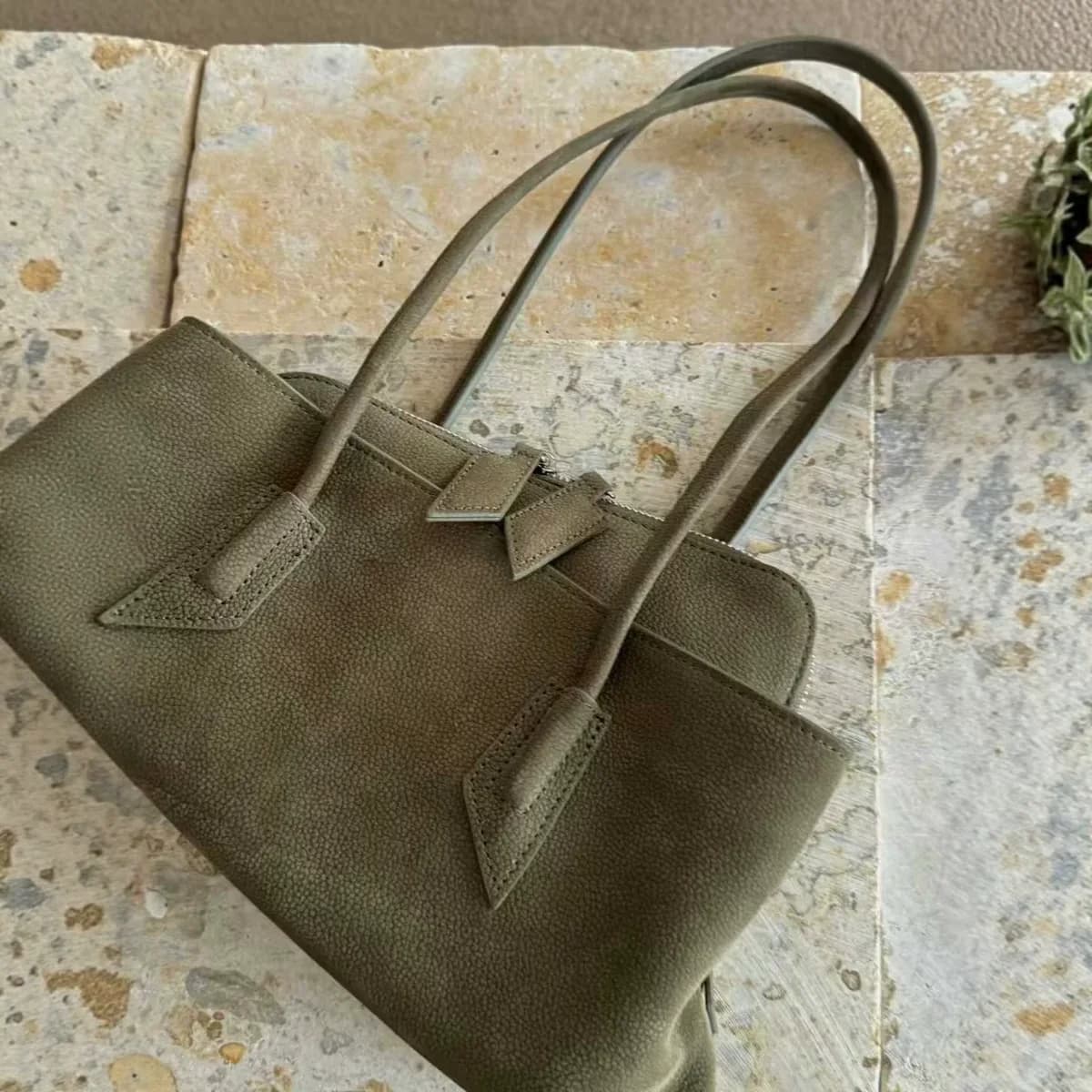 Full-grain leather women's casual tote shoulder crossbody bag stylish